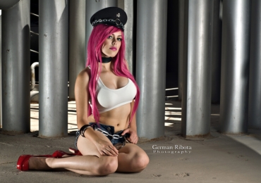 Cougars Poison Cosplay By NadyaSonika! – Final Fight Newbie