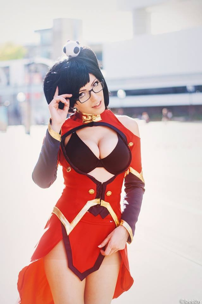 Busty Hot Cosplayers 40